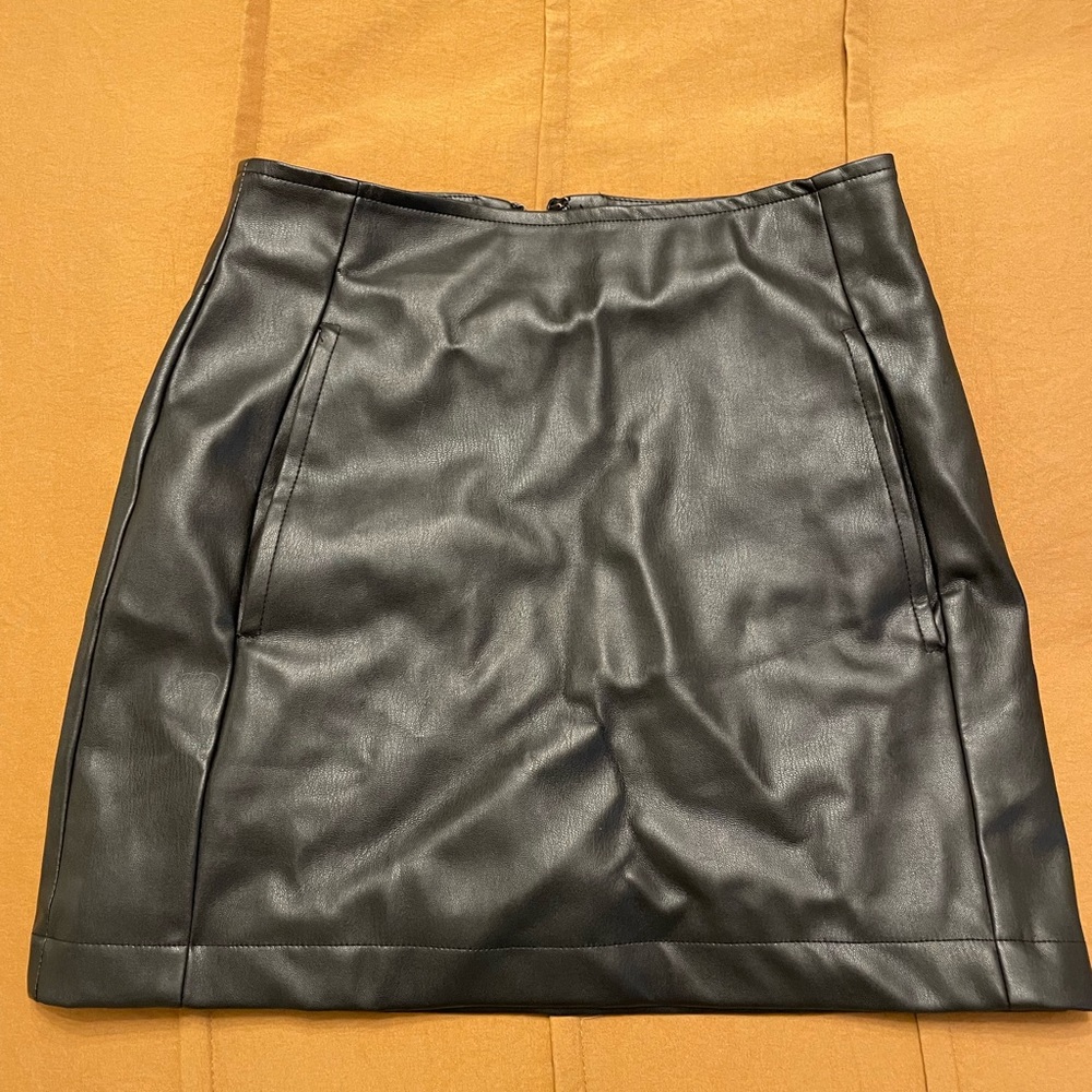 Lulus Faux Leather Mini Skirt, black, size XS